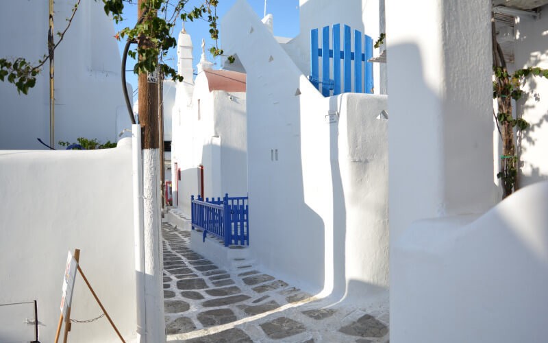 alley in Mykonos Island